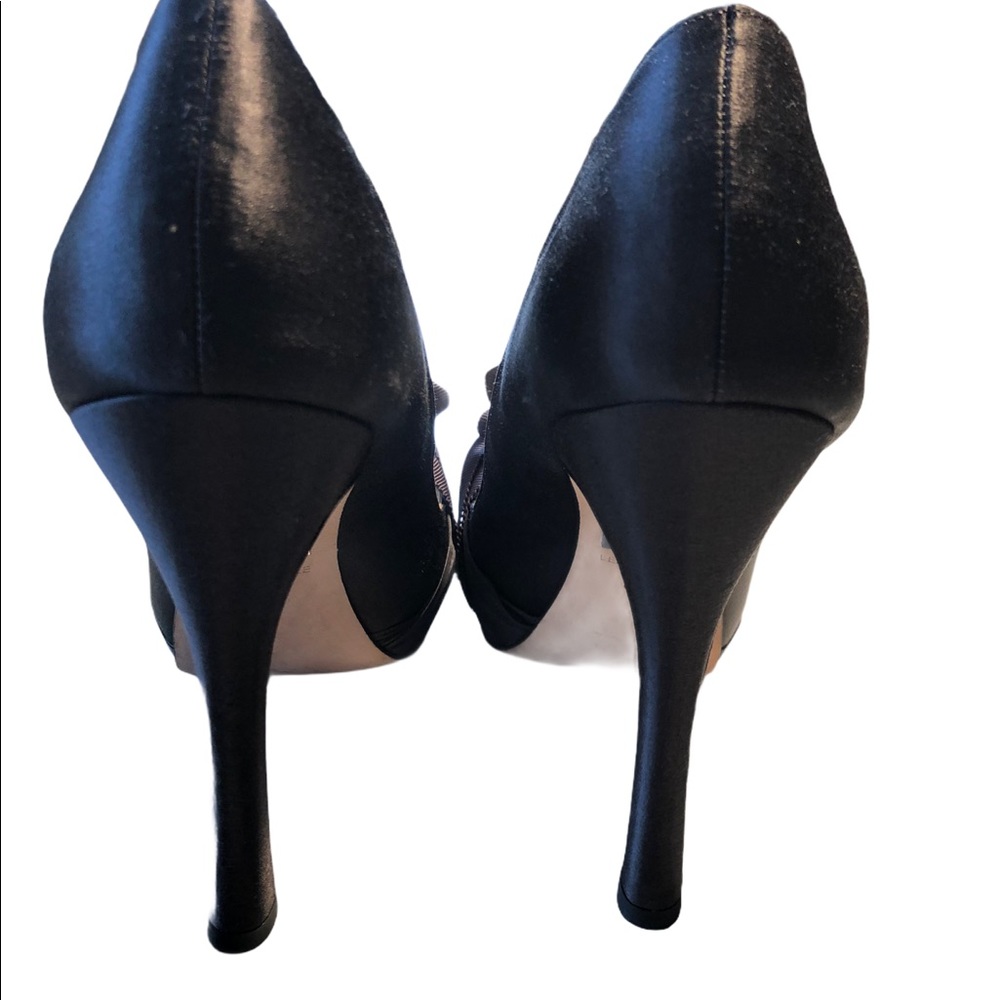 Badgley Mischka “Keeper” in Smoke Satin Sz 8.5 - Picture 5 of 11